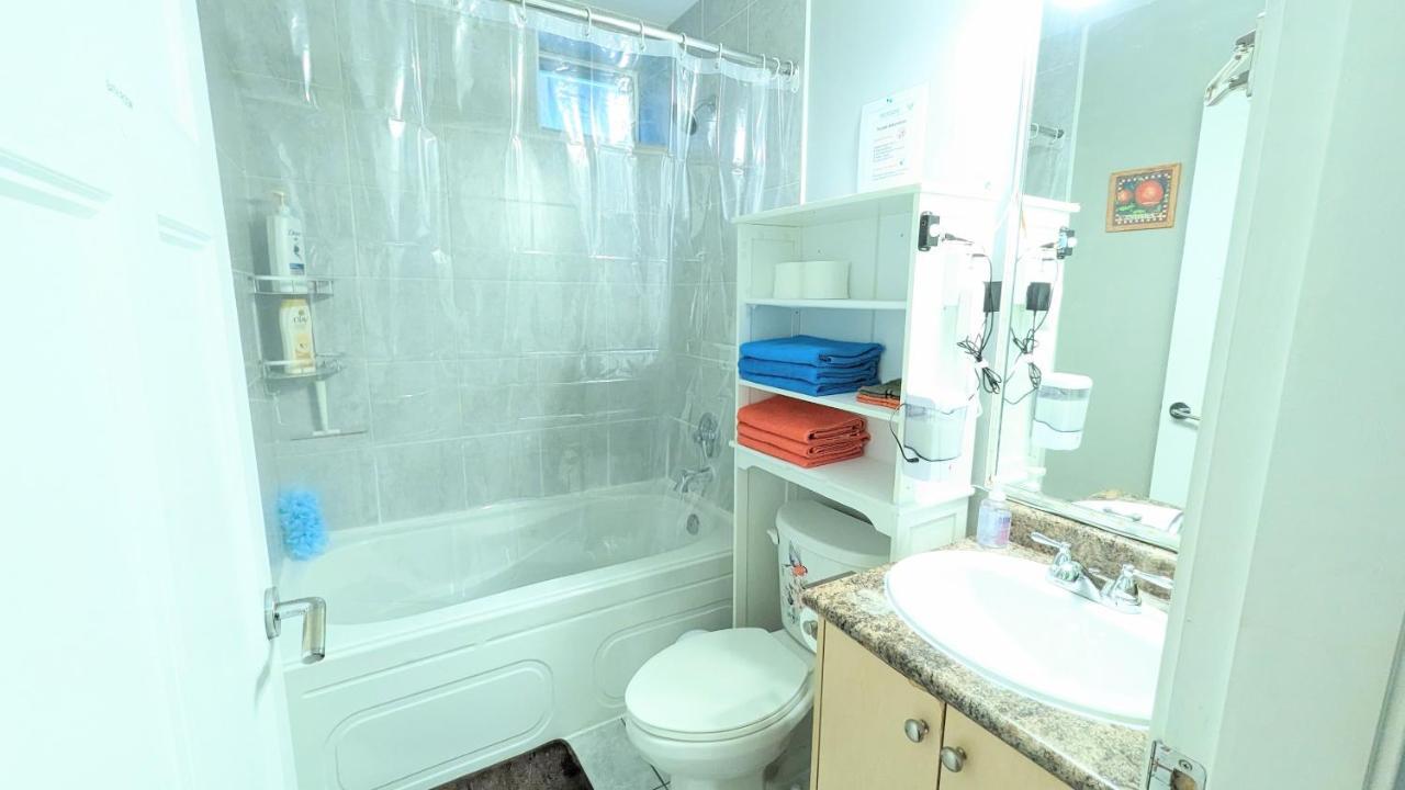Entire Forest Home Near Nature & Amenities Surrey Extérieur photo